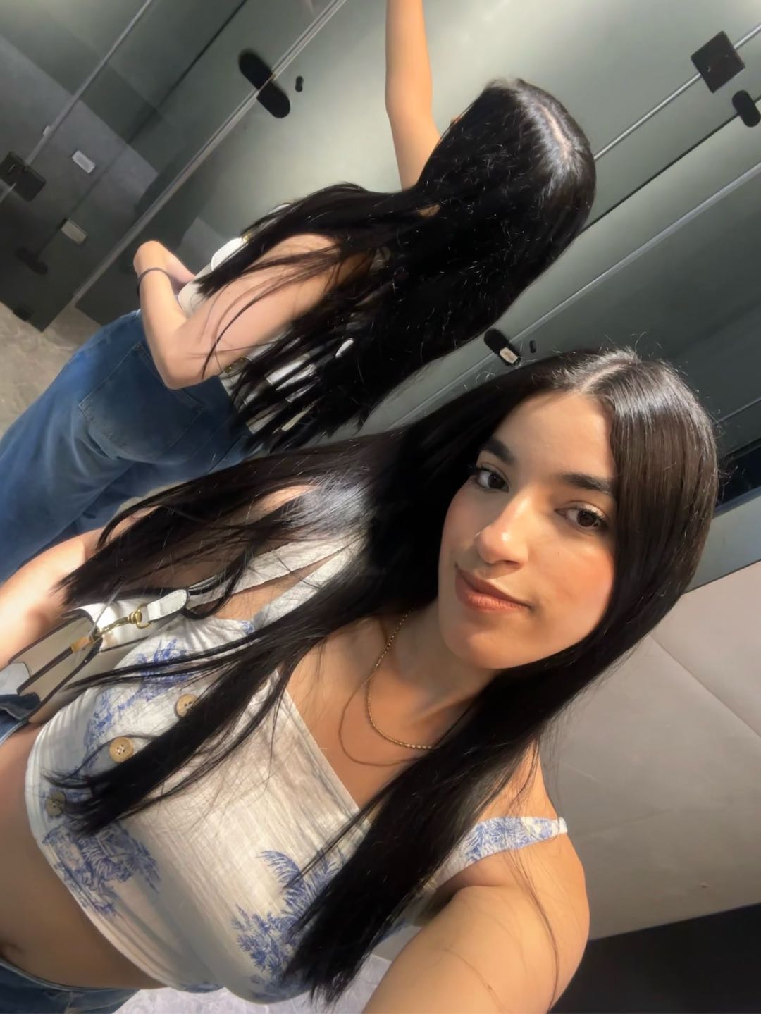 Valen from Venezuela — one of the new people you can meet on ChatAve