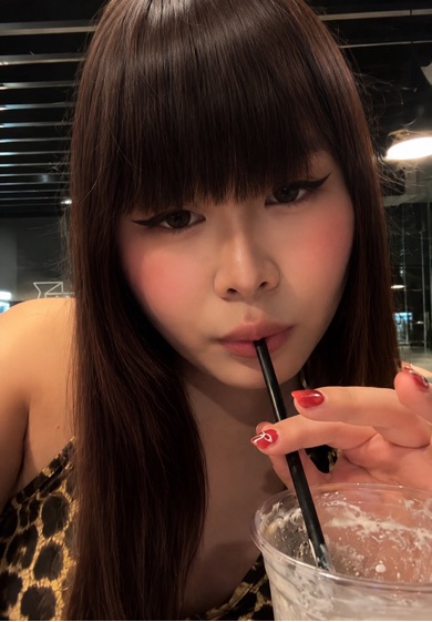 Allison from the Philippines — a real host you can meet on ChatAve