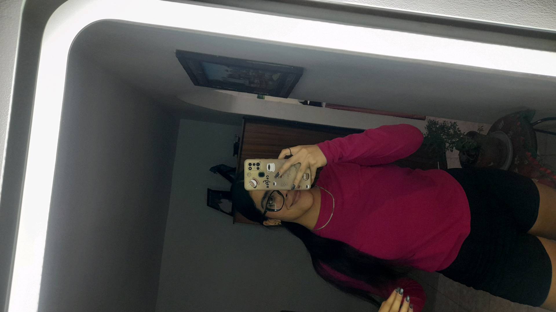 Candice from Venezuela — a real host you can meet on ChatAve